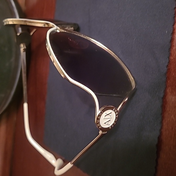 ARMANI EXHANGE SUNGLASSES - Picture 2 of 6